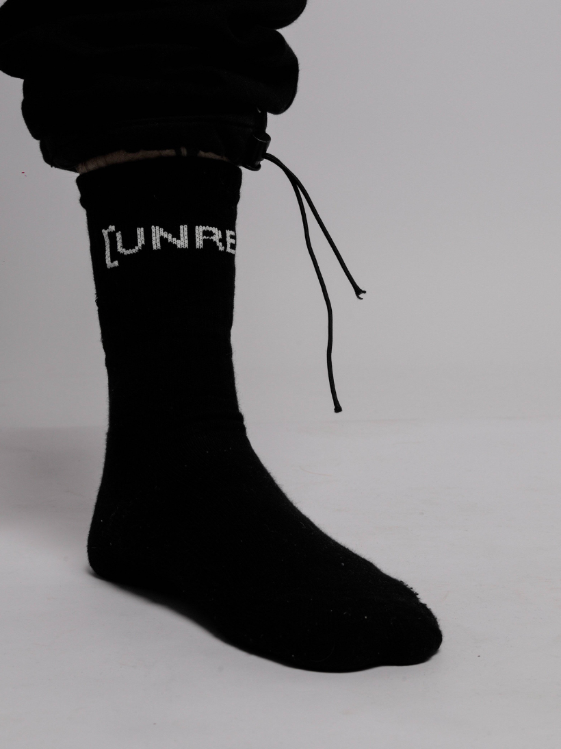 Status symbol black socks - [UNREAL] Industries